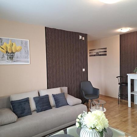 Apartman Elegance Liptovský Mikuláš エクステリア 写真