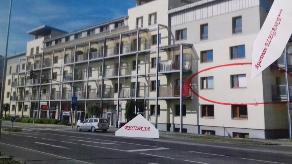 Apartman Elegance Liptovský Mikuláš エクステリア 写真